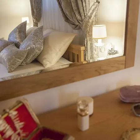 My House Semesterbostad